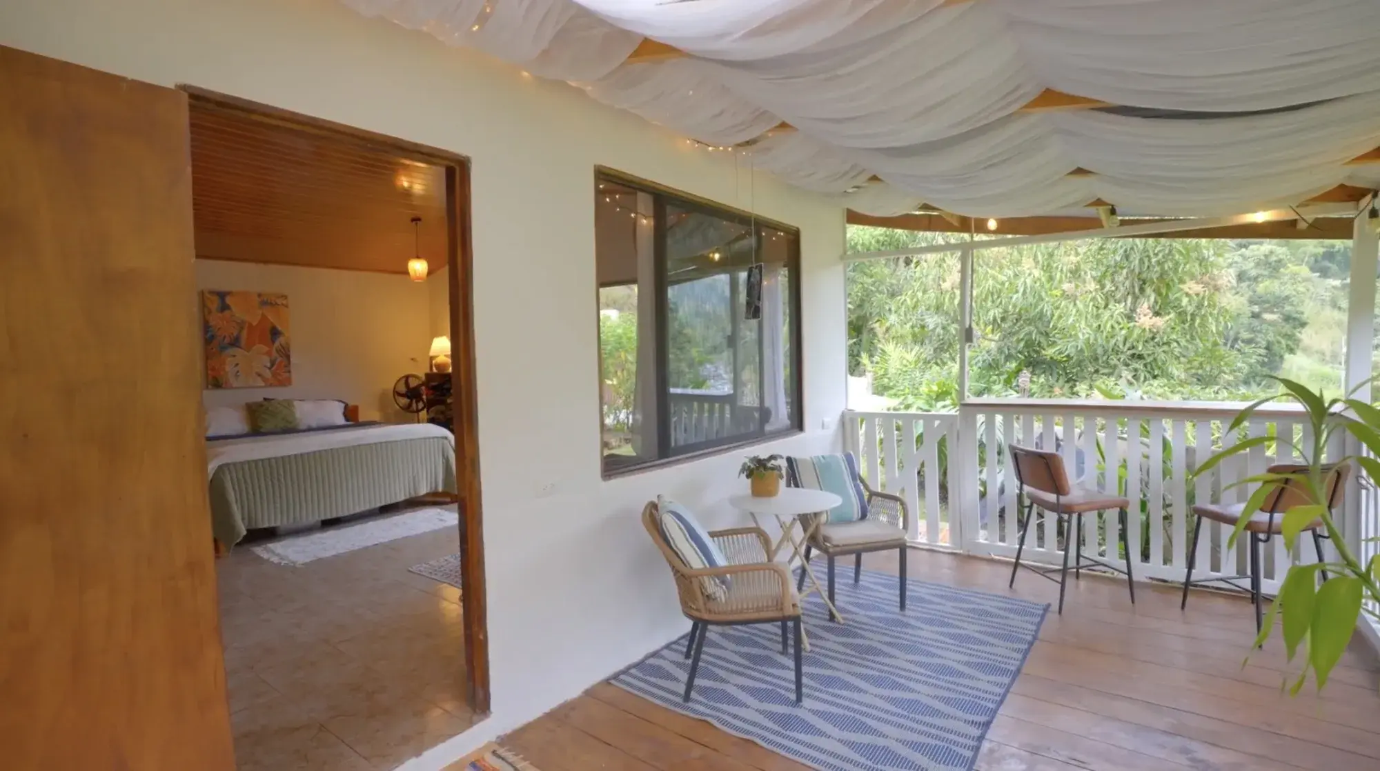 Studio cabin with private entrance at the Costa Rica estate
