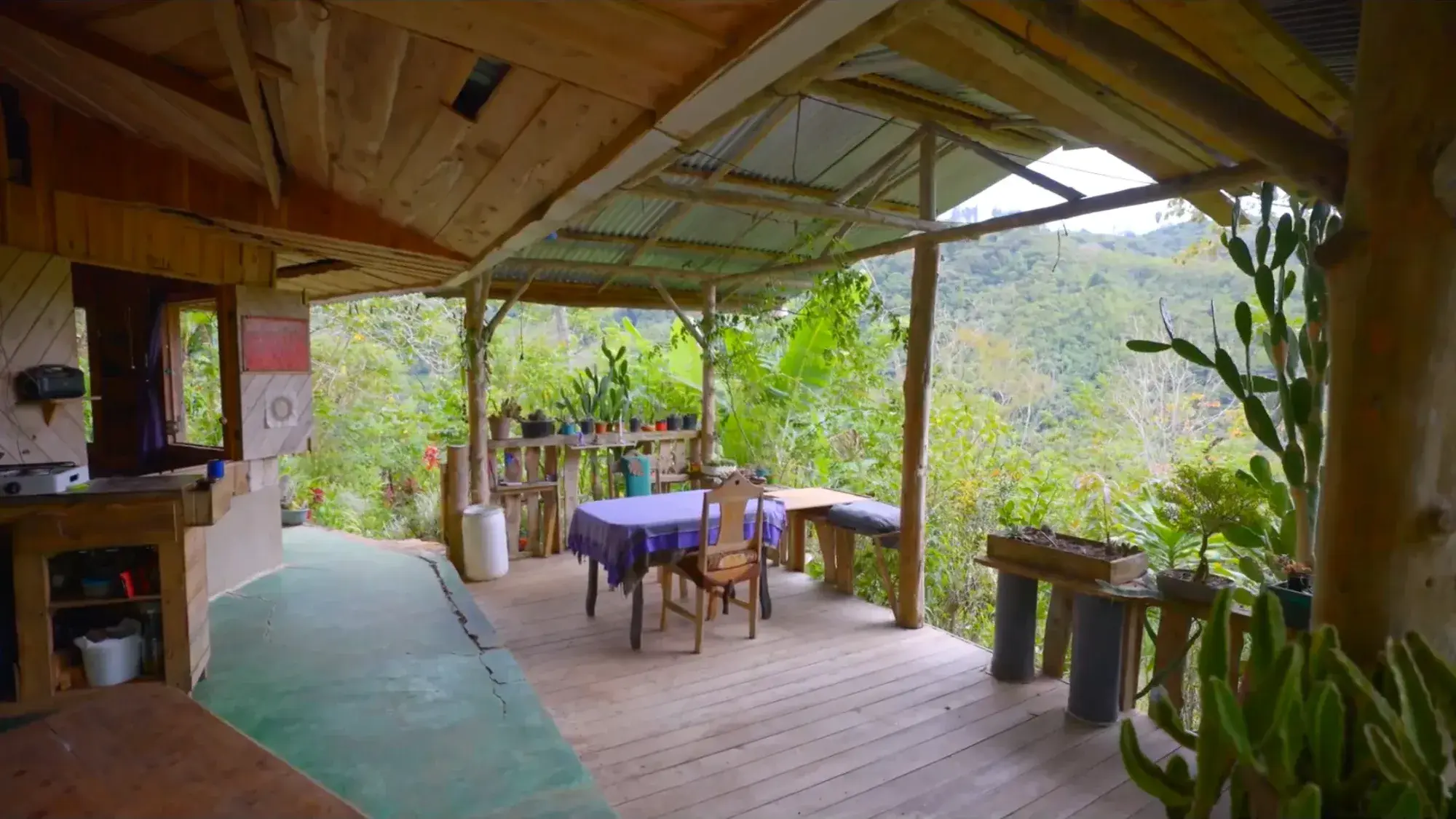 Casita guest bedroom in the Costa Rica mountain estate